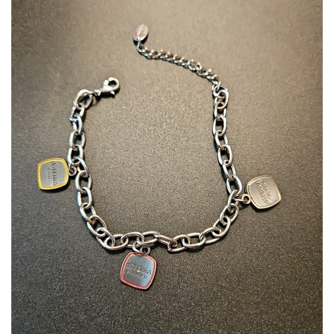 Doterra Charm Bracelet 588 Doterra Charm Bracelet 588